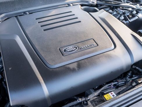 Certified 2024 Land Rover Discovery Dynamic SE image 37