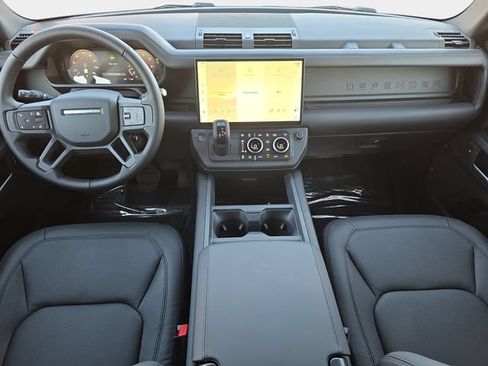 New 2026 Land Rover Defender 90 X-Dynamic SE AWD/4WD image 9