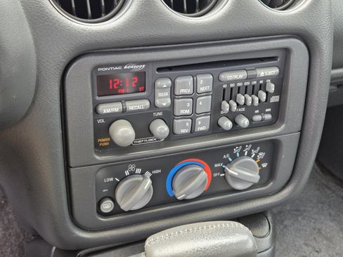 Used 1997 Pontiac Firebird Formula w/ Opt Pkg image 17