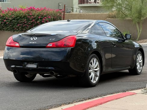 Used 2012 INFINITI G37 x w/ Premium Pkg image 6