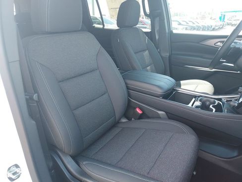 New 2026 Chevrolet Traverse LT w/ Enhanced Driving Package FWD image 32