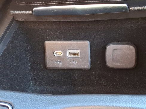 Used 2023 Cadillac XT4 Premium Luxury image 24