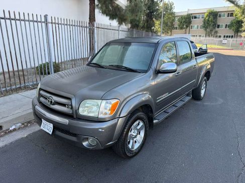 Used 2005 Toyota Tundra SR5 RWD image 2