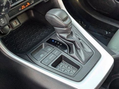 Used 2024 Toyota RAV4 XLE image 12