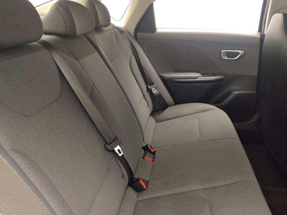 Used 2025 Kia K4 FWD image 19