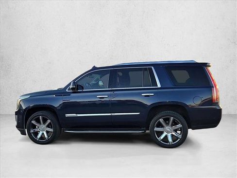 Used 2019 Cadillac Escalade Premium Luxury image 9