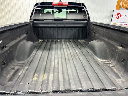 Used 2017 GMC Canyon SLE w/ SLE Convenience Package image 34