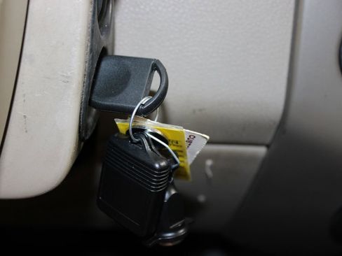 Used 2004 Ford F150 XL image 38