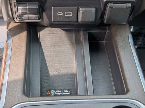 Used 2021 GMC Sierra 1500 SLT w/ SLT Premium Plus Package image 24