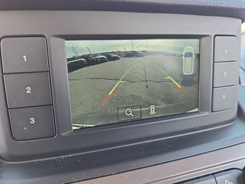 Used 2022 Ford Transit Connect XL image 26