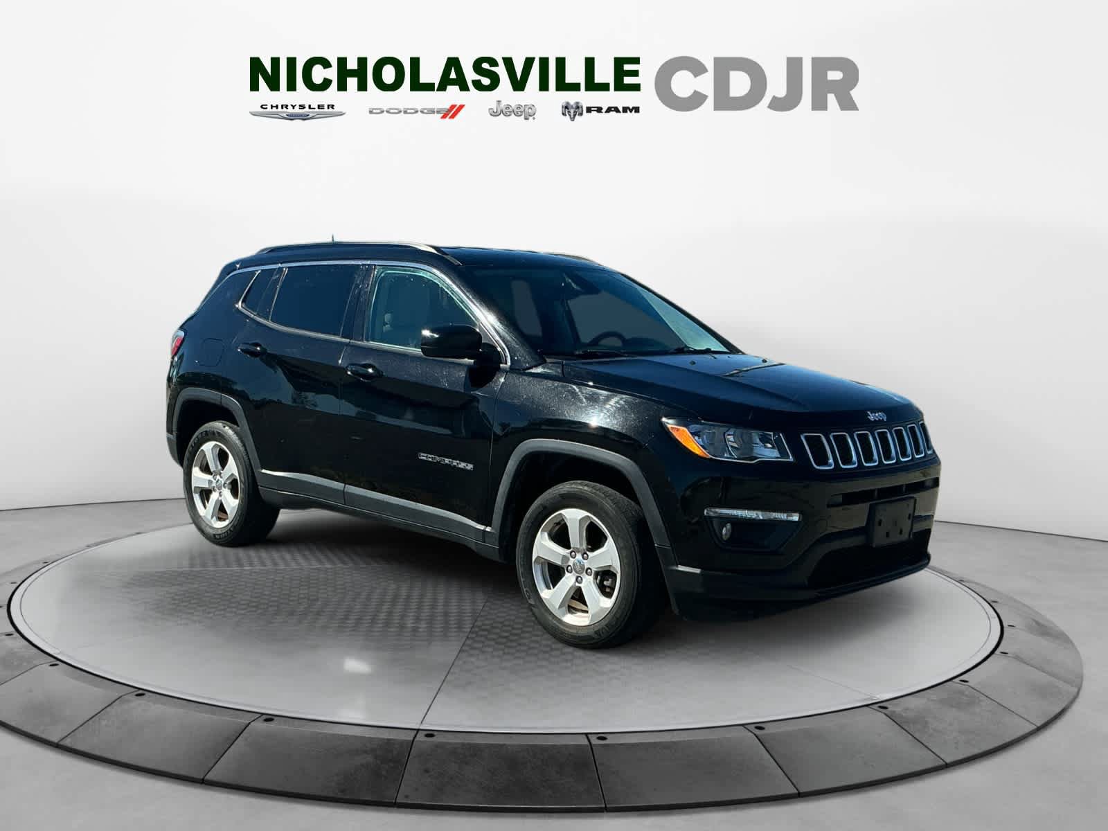 Used 2019 Jeep Compass Latitude w/ Popular Equipment Group AWD/4WD image 7