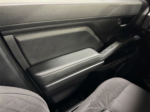 Used 2024 Toyota Tacoma SR image 33