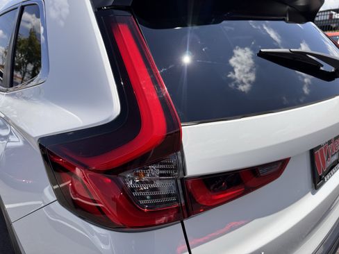 Used 2023 Honda CR-V EX-L image 27