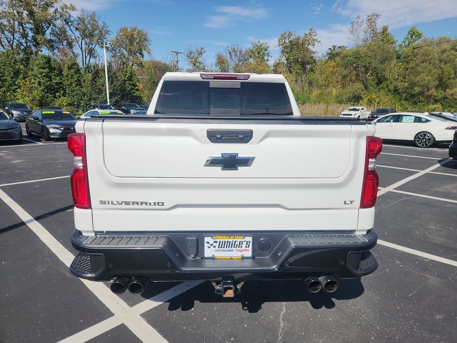 Used 2024 Chevrolet Silverado 1500 LT Trail Boss w/ LT Trail Boss Premium Package AWD/4WD image 6