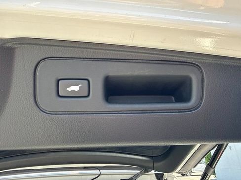 Certified 2023 Honda Passport EX-L image 10