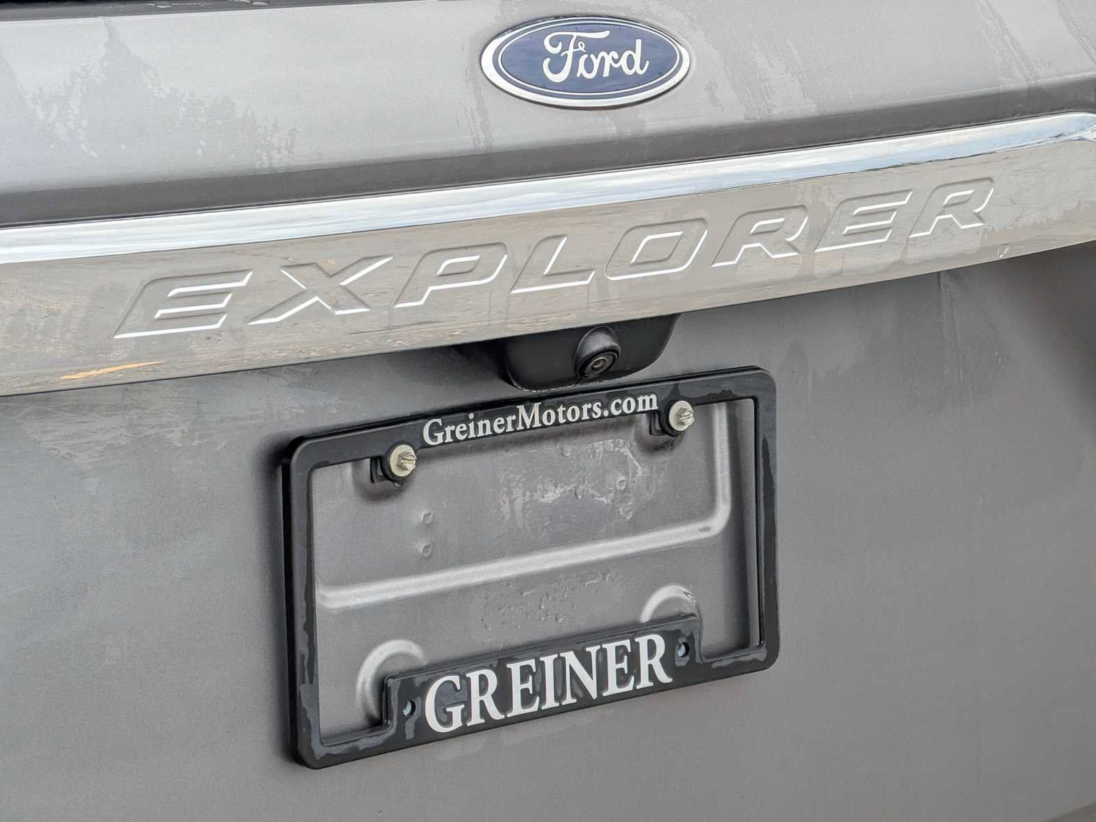 Used 2024 Ford Explorer XLT AWD/4WD image 10