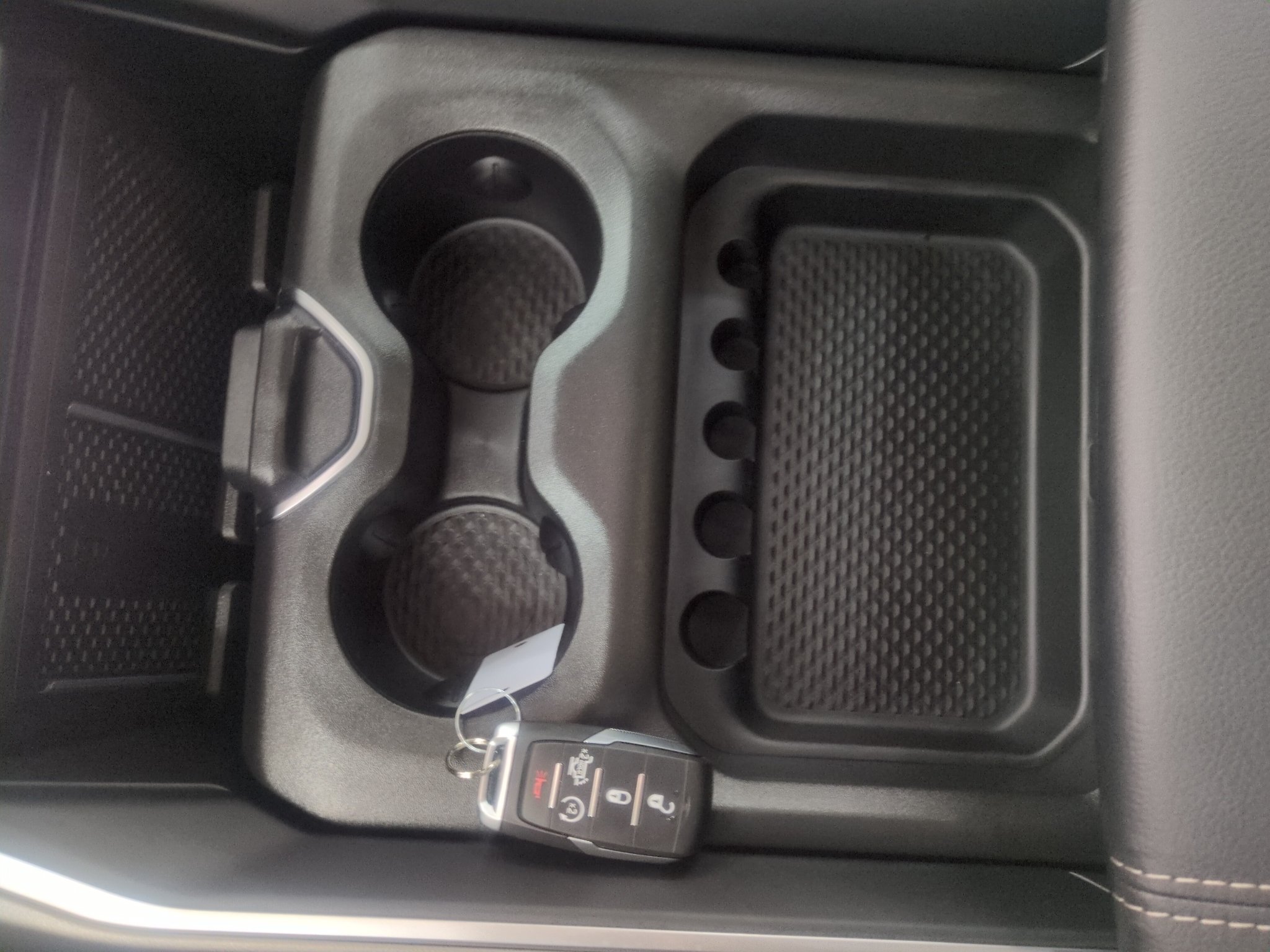 New 2027 RAM 1500 4x4 Crew Cab image 13