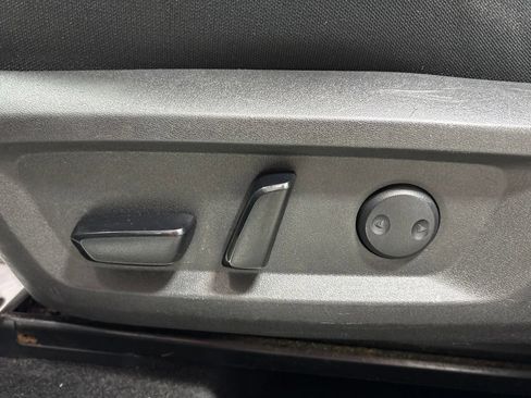 Used 2021 Nissan Rogue SV AWD/4WD image 28
