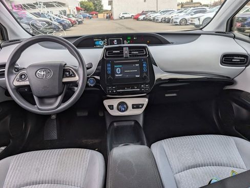 Used 2016 Toyota Prius Two image 16