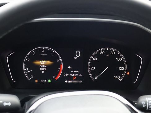 Certified 2025 Honda Pilot Touring image 29