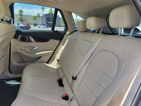 Certified 2022 Mercedes-Benz GLC 300 image 13