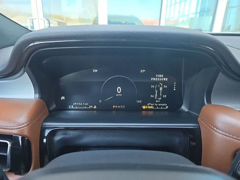 Used 2023 Lincoln Nautilus Reserve w/ Luxury Package image 17