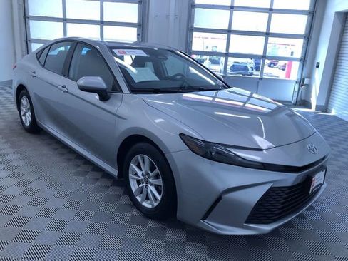 Certified 2025 Toyota Camry LE image 36