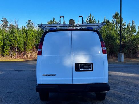 Used 2025 Chevrolet Express 2500 Extended w/ Communications Package image 10