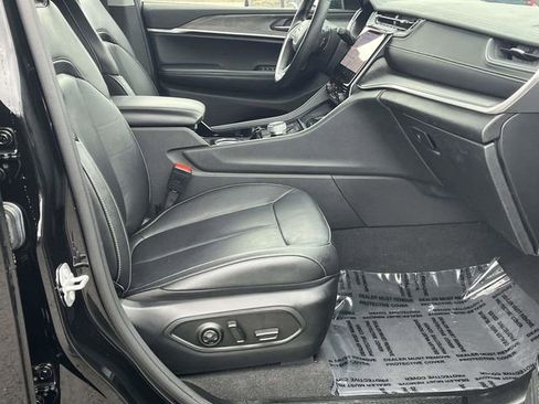 Used 2022 Jeep Grand Cherokee L Limited image 26