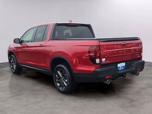 Certified 2025 Honda Ridgeline Sport image 5