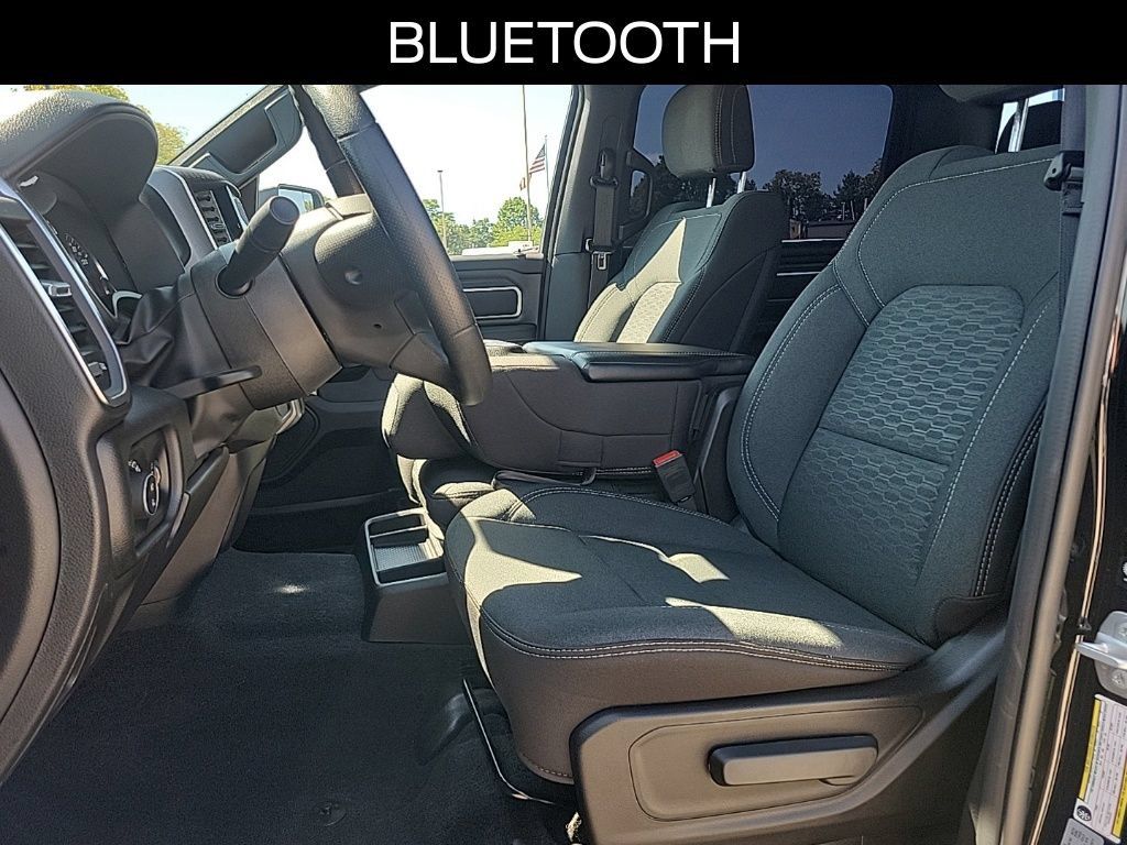 Used 2025 RAM 1500 Big Horn AWD/4WD image 16