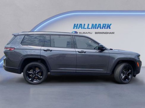 Used 2025 Jeep Grand Cherokee L Laredo RWD image 2