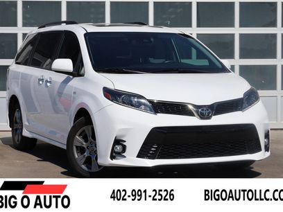 Used 2019 Toyota Sienna SE