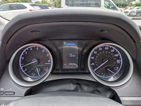 Used 2021 Toyota Camry LE FWD image 10