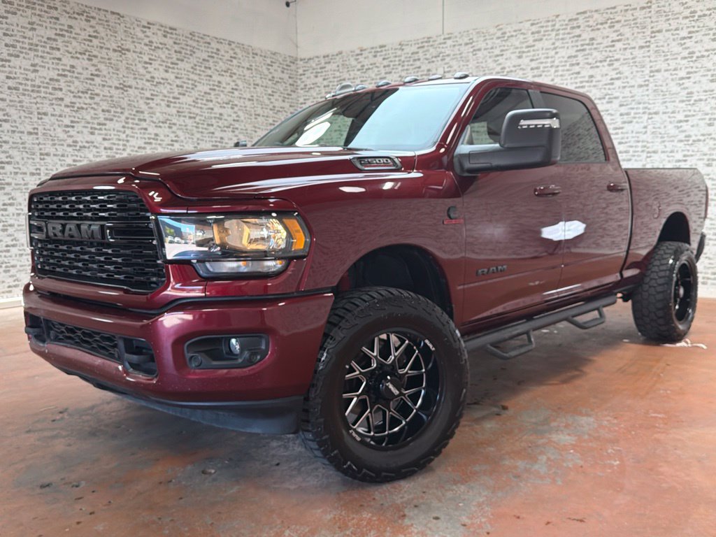 Used 2024 RAM 2500 Big Horn w/ Night Edition AWD/4WD image 3