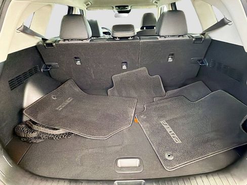 Used 2024 Kia Seltos S AWD/4WD image 27