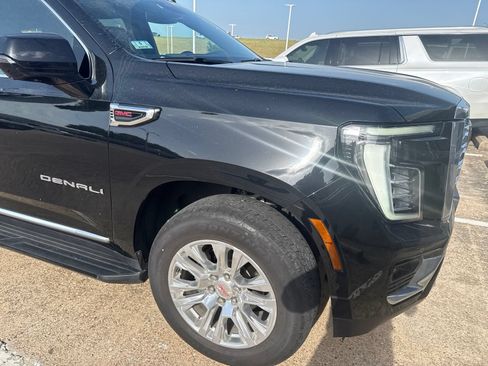 Used 2025 GMC Yukon Denali AWD/4WD image 5