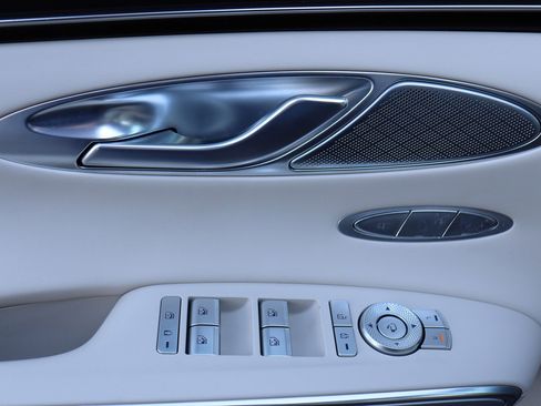 Used 2022 Genesis GV70 2.5T w/ Select Package image 24