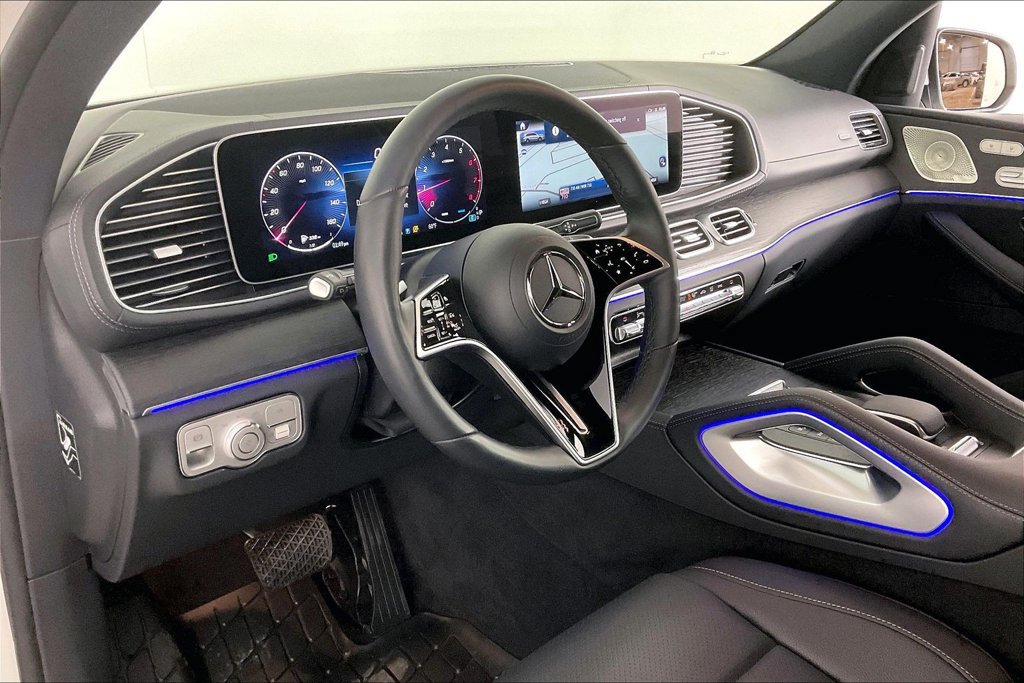 Used 2026 Mercedes-Benz GLS 450 4MATIC image 11