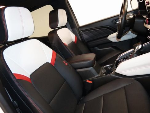 Used 2023 GMC Canyon AT4X image 63