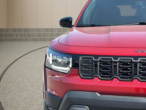 New 2026 Jeep Cherokee Laredo AWD/4WD image 10