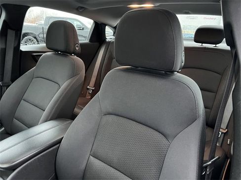 Used 2023 Chevrolet Malibu LT image 13