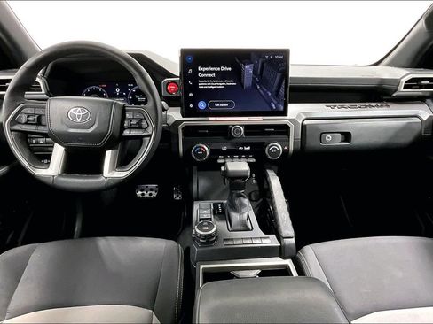 Used 2025 Toyota Tacoma TRD Sport AWD/4WD image 18
