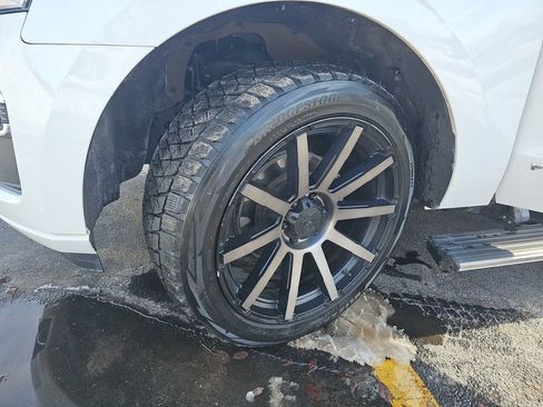 Used 2023 Ford Expedition Max Platinum image 30