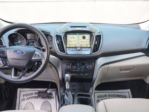 Used 2017 Ford Escape SE w/ Equipment Group 201A AWD/4WD image 35