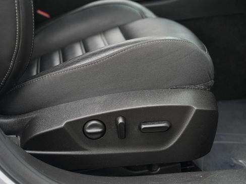 Used 2017 Buick Regal GS w/ Driver Confidence Package #2 image 37