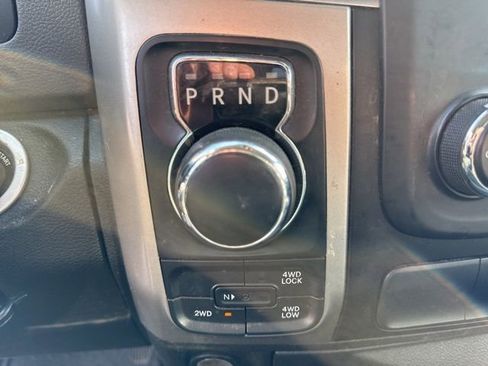 Used 2019 RAM 1500 Classic SLT image 24