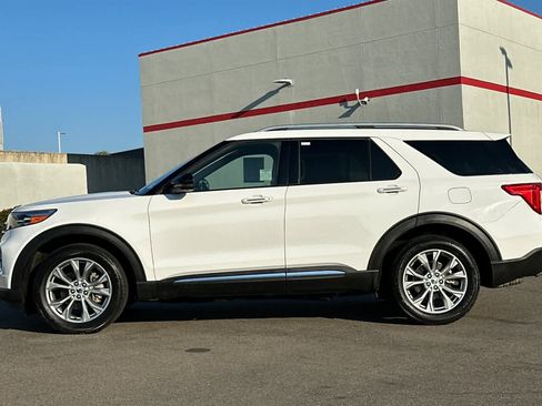 Used 2021 Ford Explorer Limited w/ Equipment Group 301A image 9