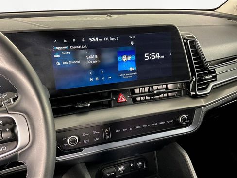 Used 2025 Kia Sportage EX image 9