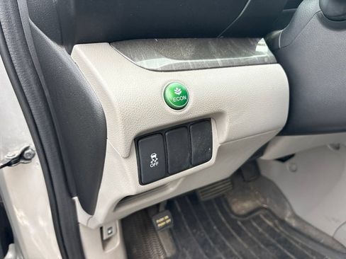 Used 2012 Honda CR-V EX-L image 18